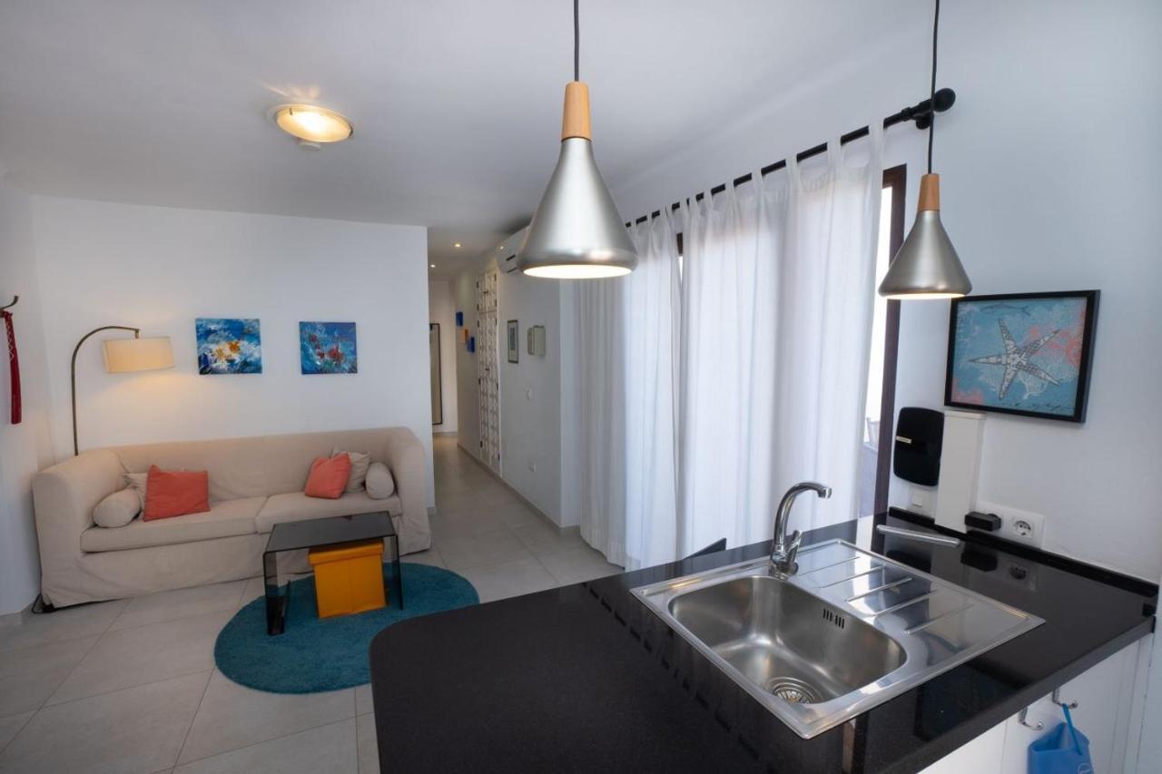Capistrano Playa 712 Menyber Apartman Nerja Kültér fotó